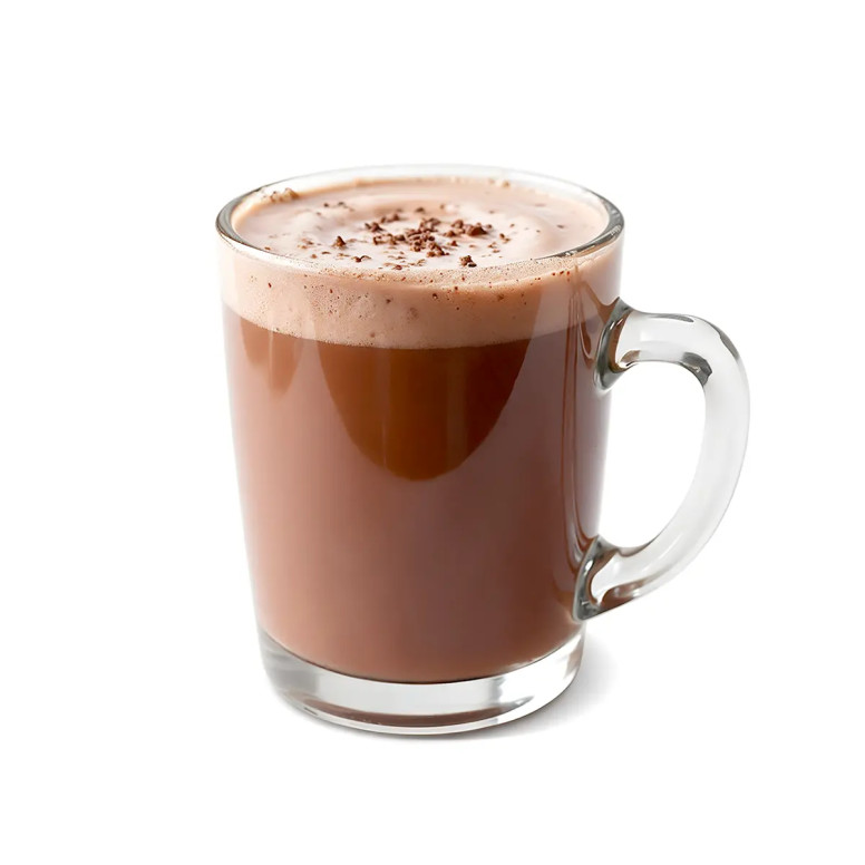 Chocolat chaud, recette traditionnel dans une tasse en verre.